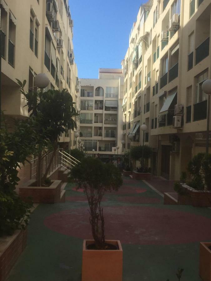 Apartamento Turistico Loyola เบนิดอร์ม ภายนอก รูปภาพ