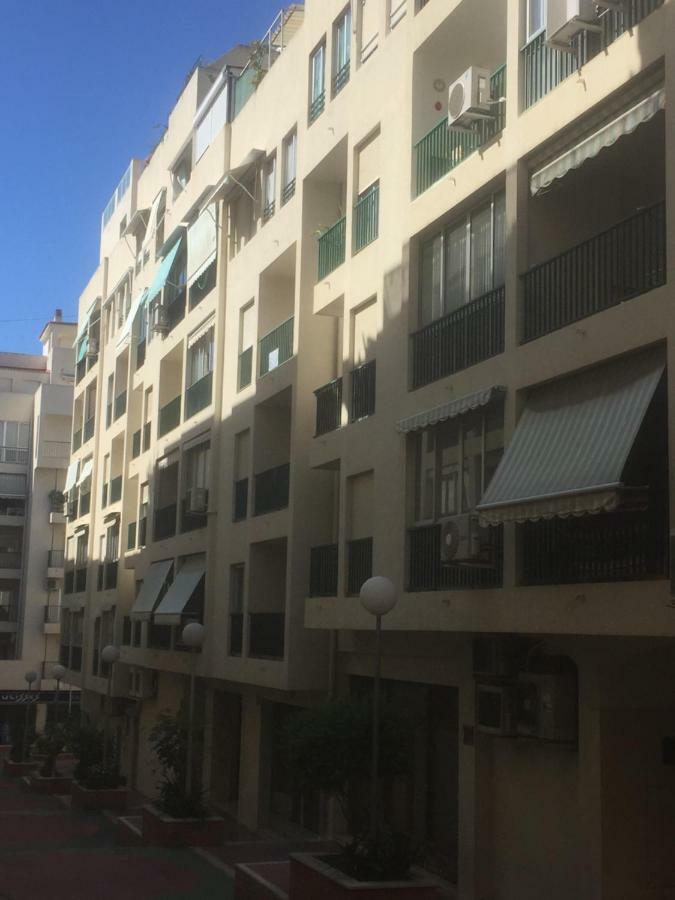 Apartamento Turistico Loyola เบนิดอร์ม ภายนอก รูปภาพ